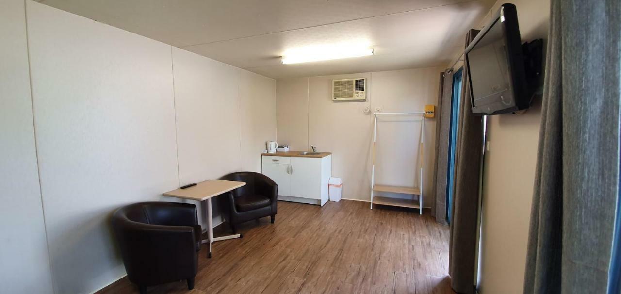 Pinjarra Caravan Park And Cabins Εξωτερικό φωτογραφία