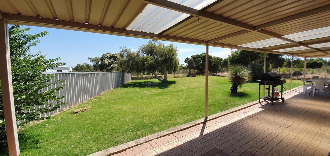 Pinjarra Caravan Park And Cabins Εξωτερικό φωτογραφία