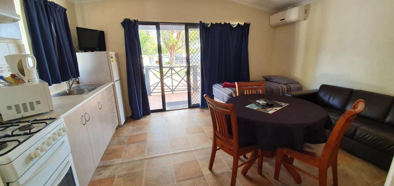Pinjarra Caravan Park And Cabins Εξωτερικό φωτογραφία
