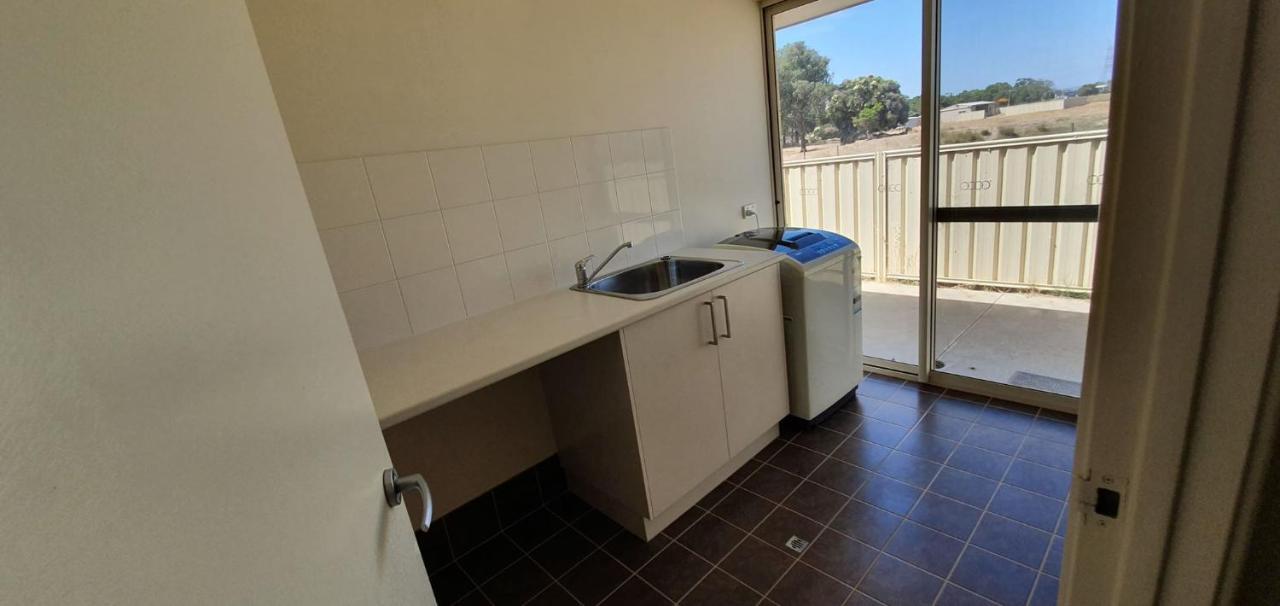 Pinjarra Caravan Park And Cabins Εξωτερικό φωτογραφία